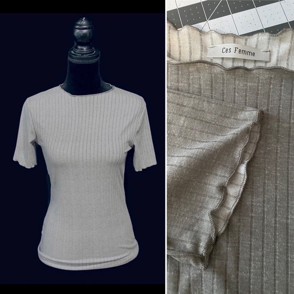 Grey, ribbed, short sleeve top